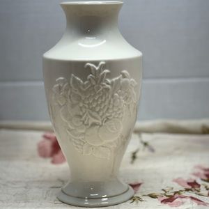 LENOX LARGE VASE FRUIT OF LIFE 9.25" INCHES TALL MADE IN USA